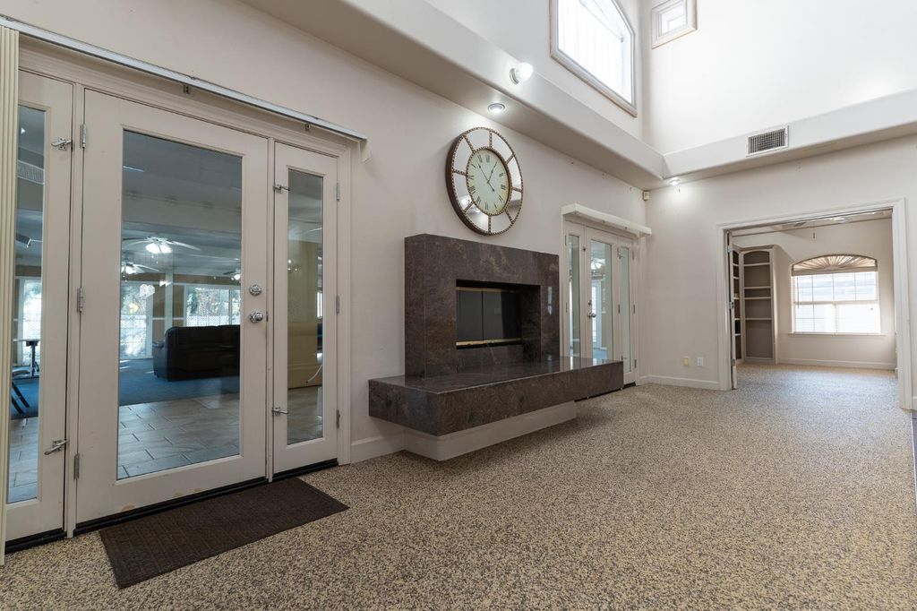 Image 15 of property listing at 8067 E Belmont Avenue, Fresno, CA 93737