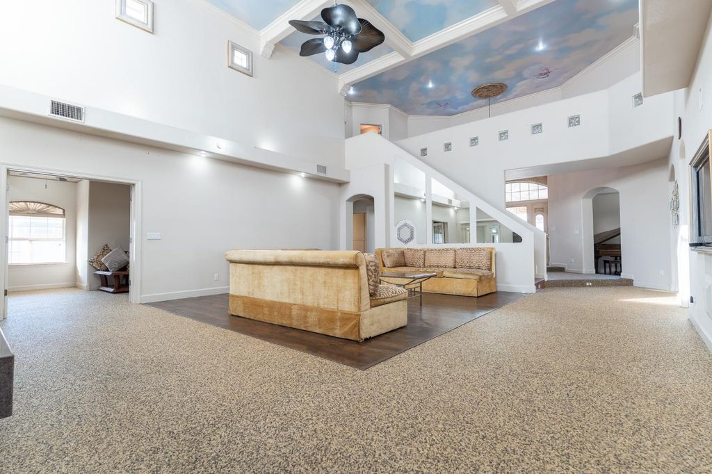 Image 16 of property listing at 8067 E Belmont Avenue, Fresno, CA 93737