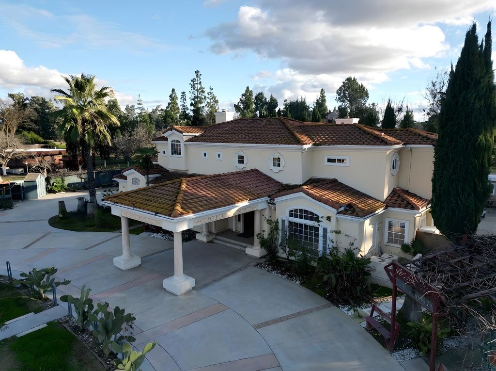 Image 21 of property listing at 8067 E Belmont Avenue, Fresno, CA 93737