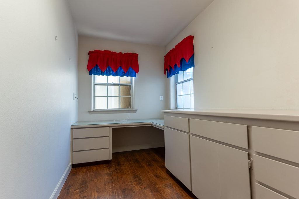 Image 53 of property listing at 8067 E Belmont Avenue, Fresno, CA 93737