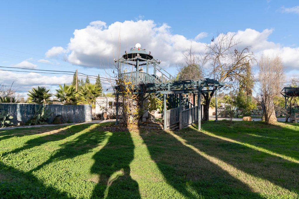 Image 63 of property listing at 8067 E Belmont Avenue, Fresno, CA 93737