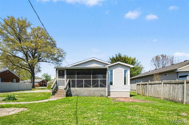 2318 Waterman Avenue, Granite City, IL 62040