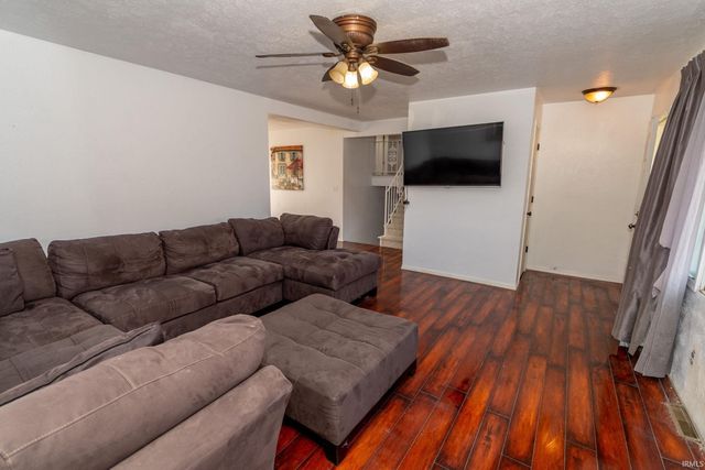 2734 Arrowhead Drive, South Bend, IN 46628