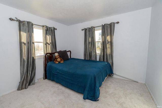 2734 Arrowhead Drive, South Bend, IN 46628