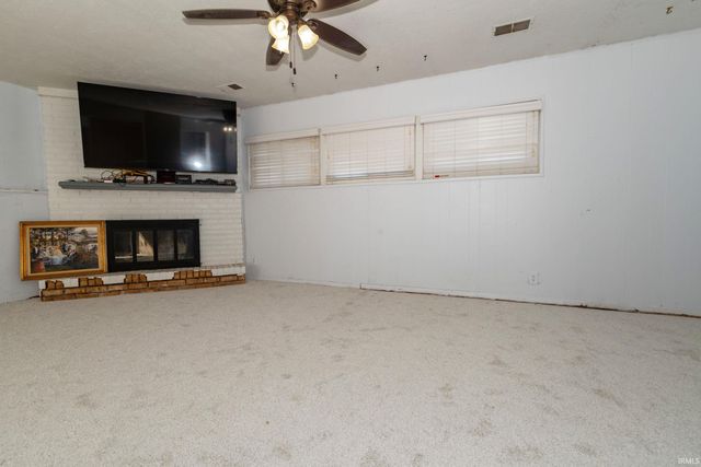 2734 Arrowhead Drive, South Bend, IN 46628