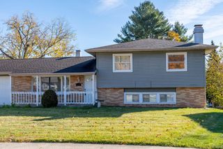 2734 Arrowhead Drive, South Bend, IN 46628