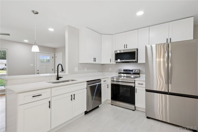 8238 Lansdowne Rd, Mechanicsville, VA 23116