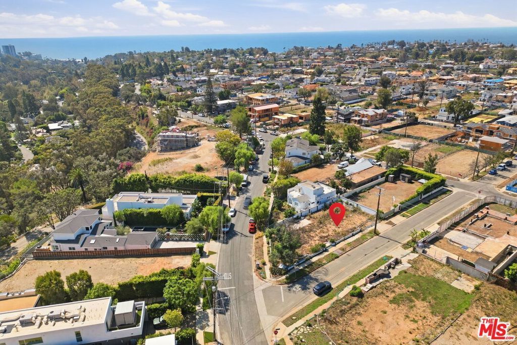 875 Chautauqua Boulevard, Pacific Palisades, CA 90272 — exterior