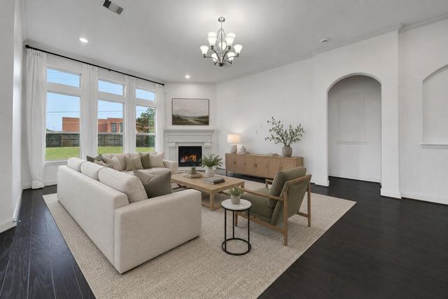 11030 Sarah Bluff Lane, Cypress, TX 77433