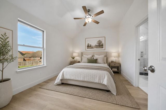 11030 Sarah Bluff Lane, Cypress, TX 77433
