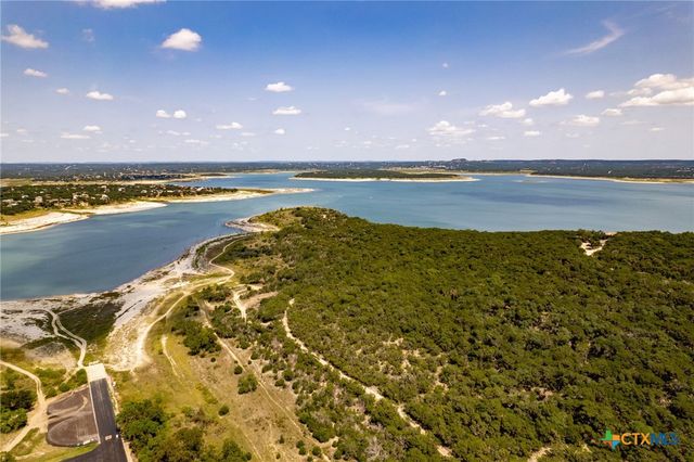 1381 Hillcrest Forest, Canyon Lake, TX 78133