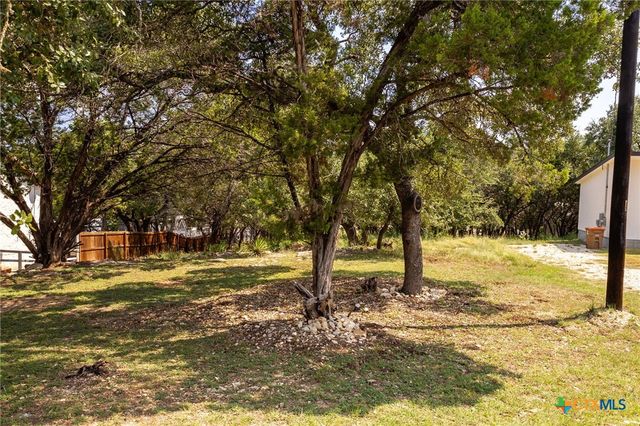 1381 Hillcrest Forest, Canyon Lake, TX 78133