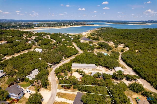 1381 Hillcrest Forest, Canyon Lake, TX 78133