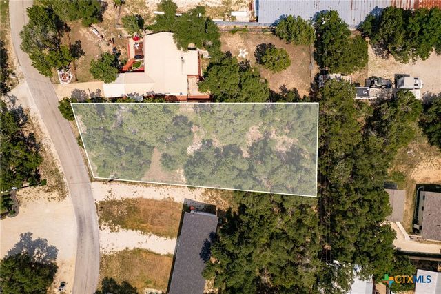 1381 Hillcrest Forest, Canyon Lake, TX 78133