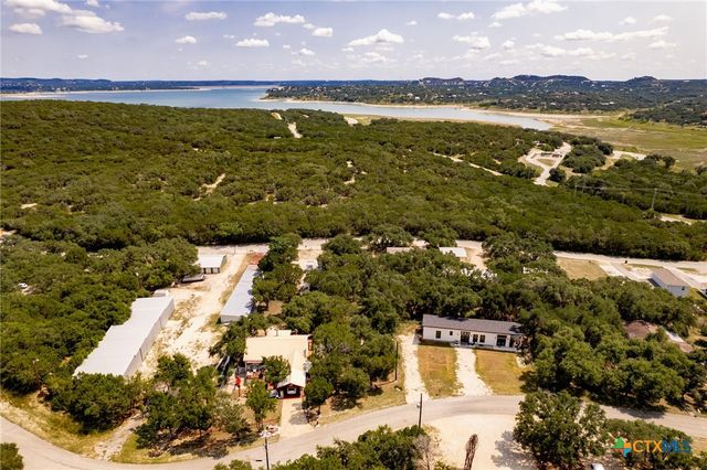 1381 Hillcrest Forest, Canyon Lake, TX 78133