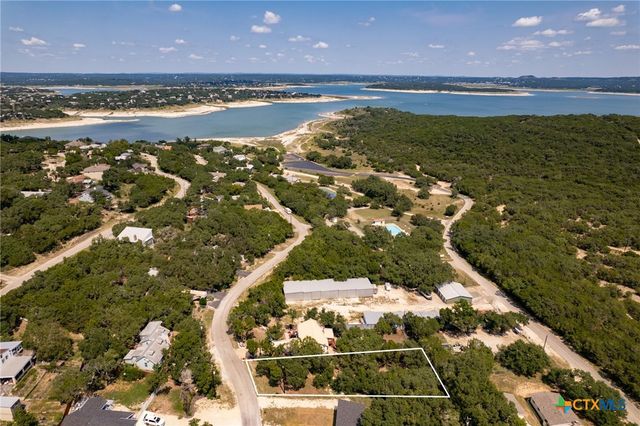 1381 Hillcrest Forest, Canyon Lake, TX 78133