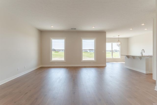 3163 Goswell Drive, Newburgh, IN 47630