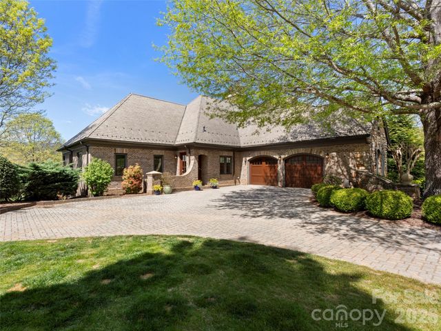 14 Golfside Court, Arden, NC 28704
