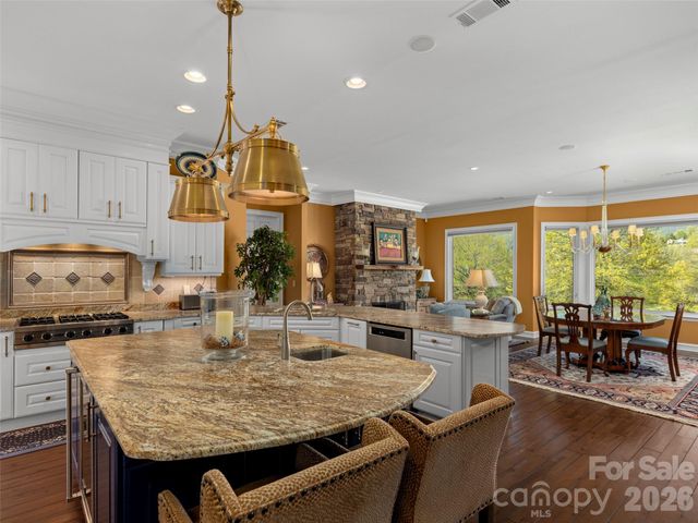 14 Golfside Court, Arden, NC 28704