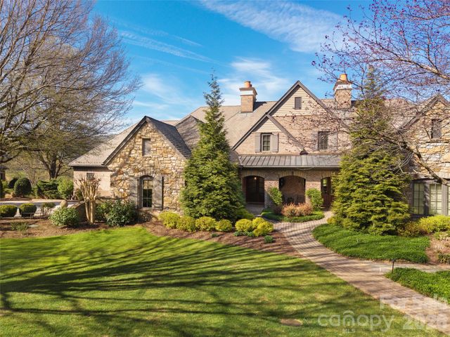 14 Golfside Court, Arden, NC 28704