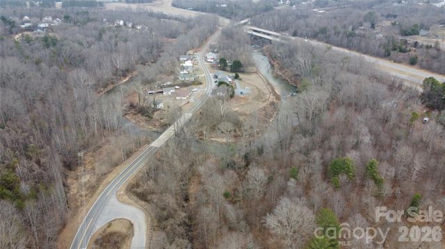 2542 S Nc Hwy 127 Highway, Hickory, NC 28602