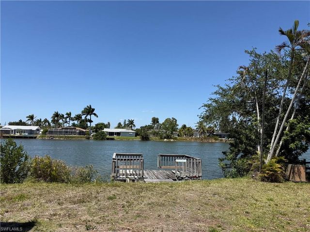 15910 LAKE CANDLEWOOD DR, Fort Myers, FL 33907