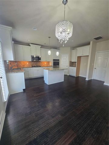 1013 Autumn Drive, Loganville, GA 30052
