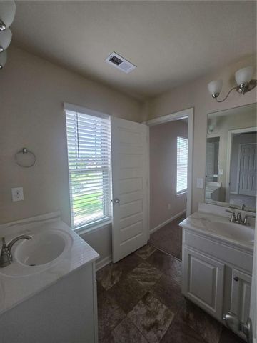 1013 Autumn Drive, Loganville, GA 30052