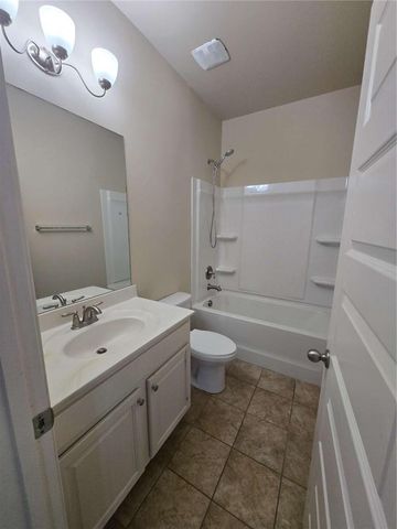 1013 Autumn Drive, Loganville, GA 30052