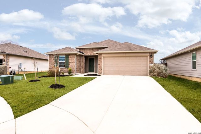 917 Chachalaca, Seguin, TX 78155