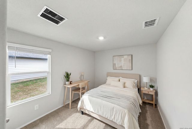 917 Chachalaca, Seguin, TX 78155