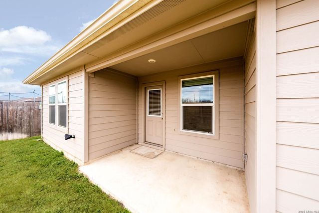 917 Chachalaca, Seguin, TX 78155