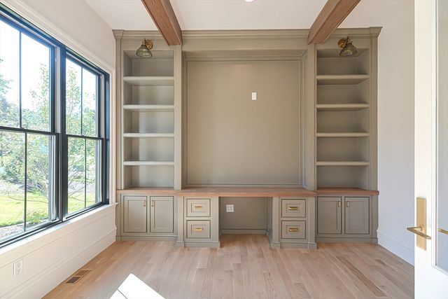 11 Ledge Hill Ln, Rehoboth, MA 02769