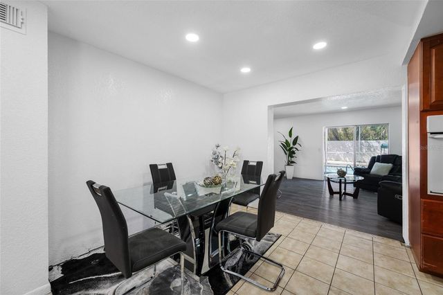 7607 W HANNA AVENUE, Tampa, FL 33615