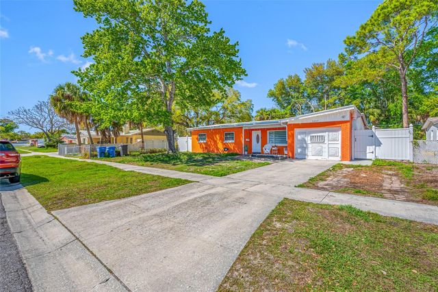 7607 W HANNA AVENUE, Tampa, FL 33615