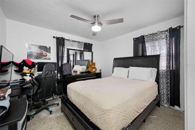 7607 W HANNA AVENUE, Tampa, FL 33615