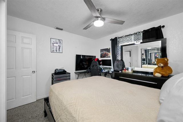 7607 W HANNA AVENUE, Tampa, FL 33615