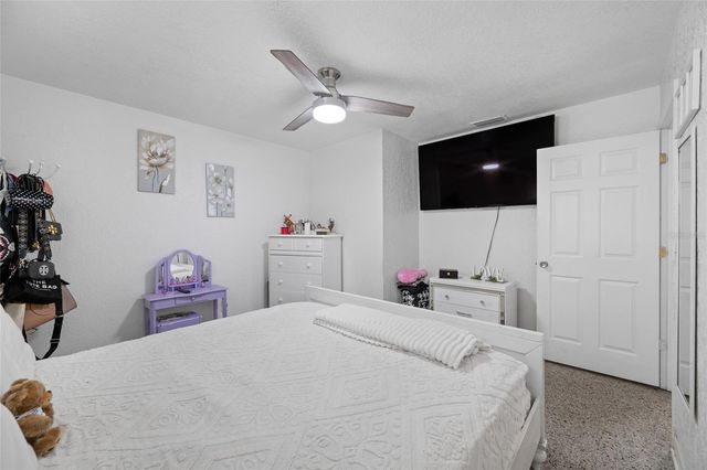 7607 W HANNA AVENUE, Tampa, FL 33615