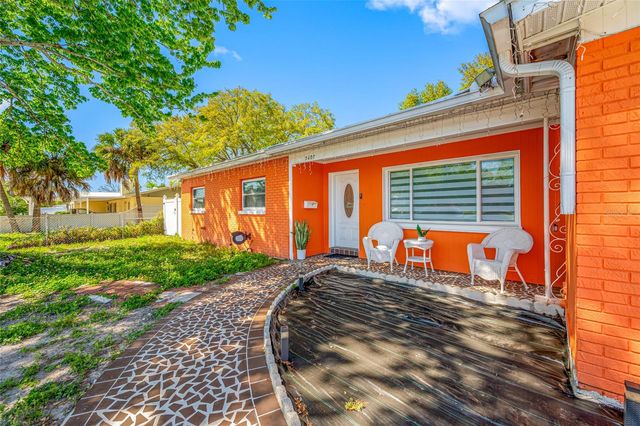 7607 W HANNA AVENUE, Tampa, FL 33615