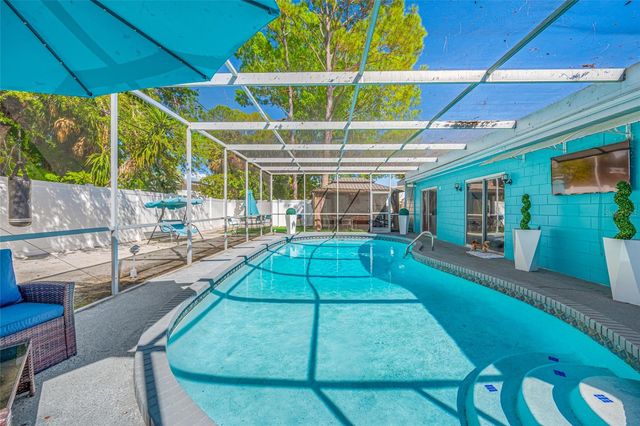 7607 W HANNA AVENUE, Tampa, FL 33615