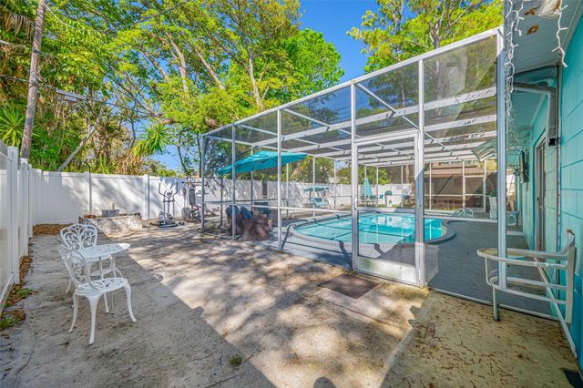 7607 W HANNA AVENUE, Tampa, FL 33615