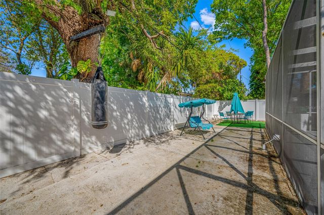 7607 W HANNA AVENUE, Tampa, FL 33615