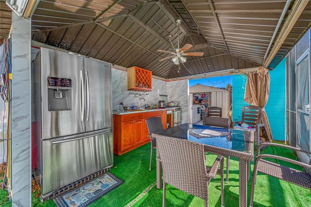 7607 W HANNA AVENUE, Tampa, FL 33615