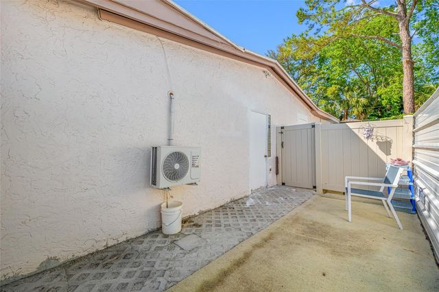 7607 W HANNA AVENUE, Tampa, FL 33615