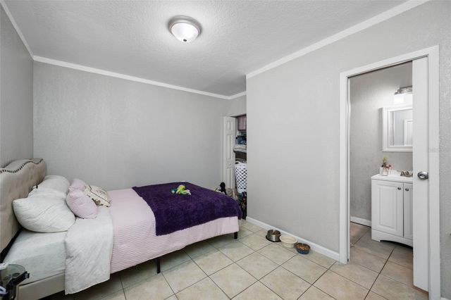 7607 W HANNA AVENUE, Tampa, FL 33615