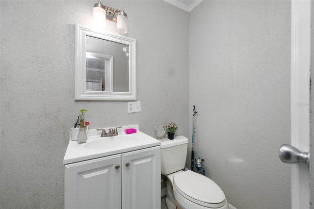 7607 W HANNA AVENUE, Tampa, FL 33615