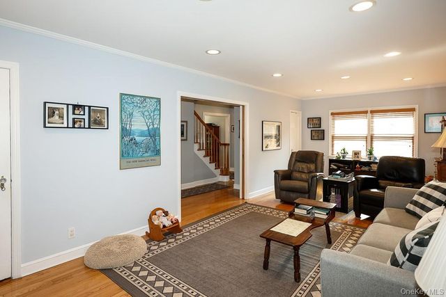 40 Plymouth Drive S, Glen Head, NY 11545