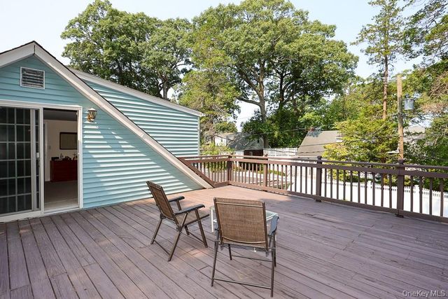 40 Plymouth Drive S, Glen Head, NY 11545