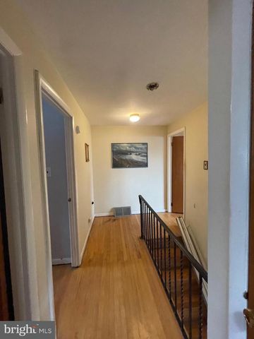 116 LAUREBA AVE, Stratford, NJ 08084