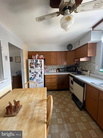 116 LAUREBA AVE, Stratford, NJ 08084